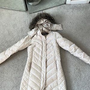 Kenneth Cole Reaction Long White Jacket